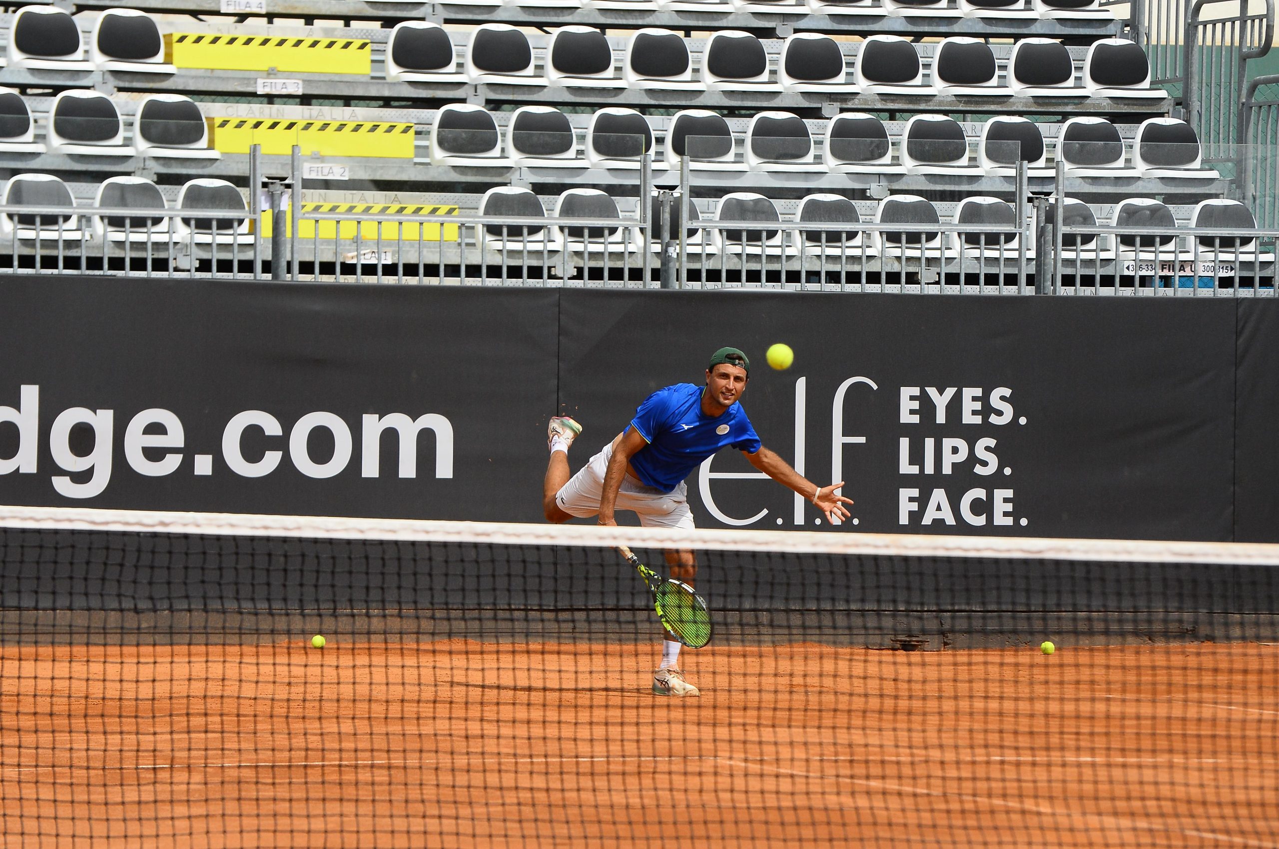 Jorge Robinson on court
